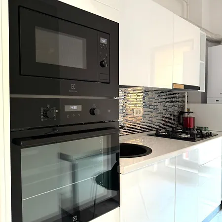 公寓 Plaza Faza 2 *